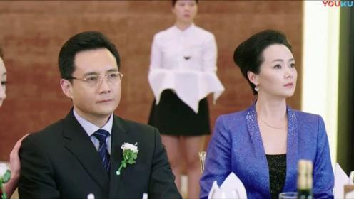 男子婚礼爆料视频播放,男子婚礼爆料视频引发热议
