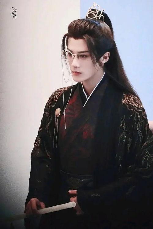 陈哲远爆料女朋友视频播放,甜蜜瞬间曝光，网友直呼太甜！