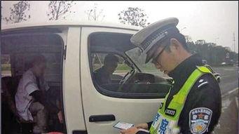 司机爆料面包车视频真实,揭秘面包车惊险瞬间，视频曝光惊人真相