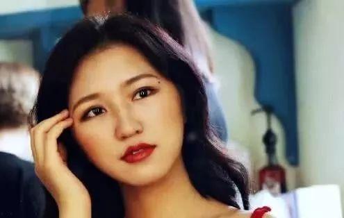 女演员爆料害羞视频播放,害羞瞬间全网播放