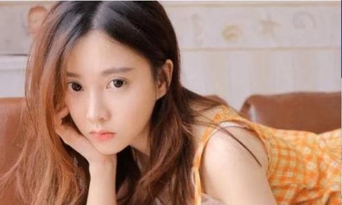 网红阙二姐吃瓜事件,揭秘网络舆论的狂欢与反思