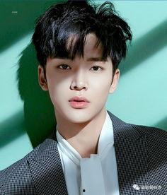 娱乐圈吃瓜爆料宋亚轩是真的吗,宋亚轩真实身份大揭秘