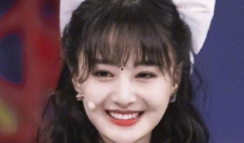 央视拉货被爆料视频,货车违规拉货事件引发社会关注