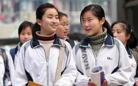 第三套校服爆料视频,时尚与实用的完美结合