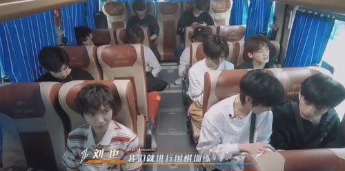 齐齐在家烤火爆料视频播放